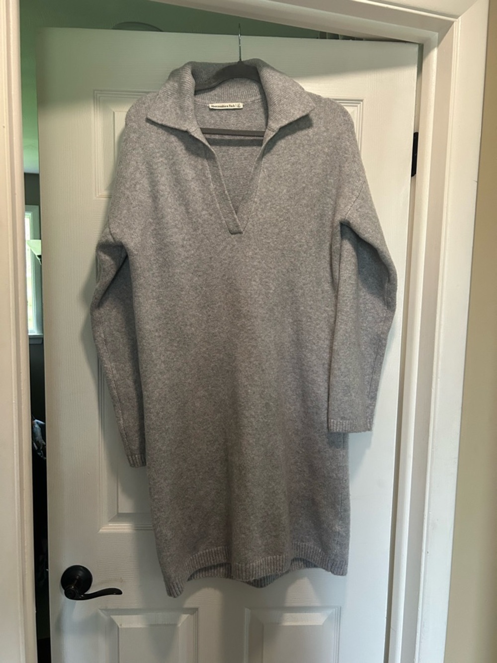 Abercrombie & Fitch Light Gray V-Neck Collared Sweater Dress